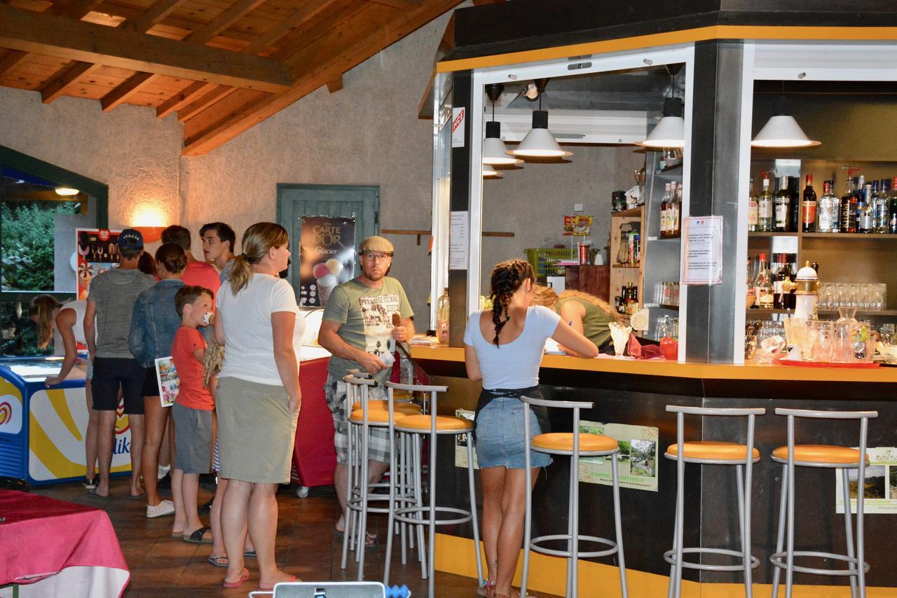 Camping Le Ventadour Meyras Buitenkant foto