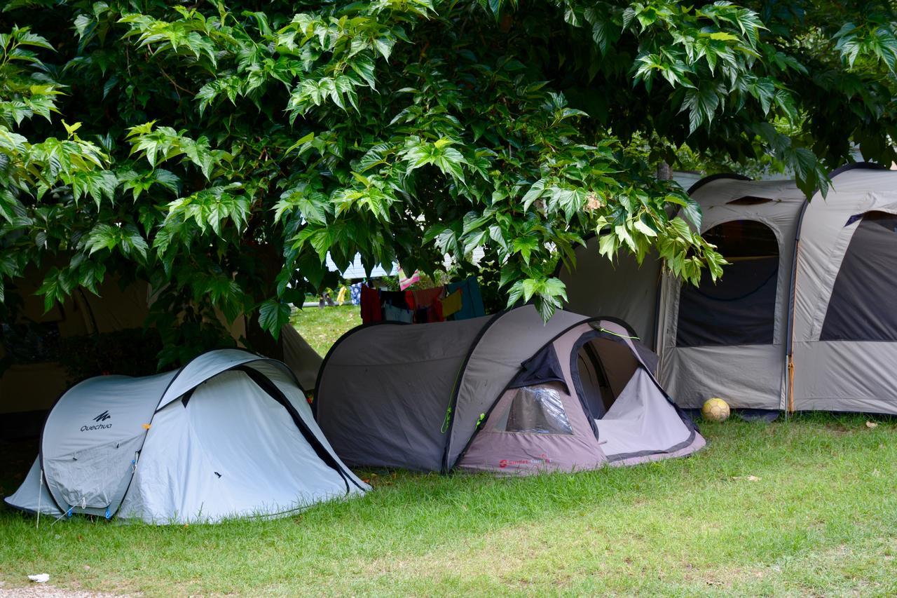 Camping Le Ventadour Meyras Buitenkant foto