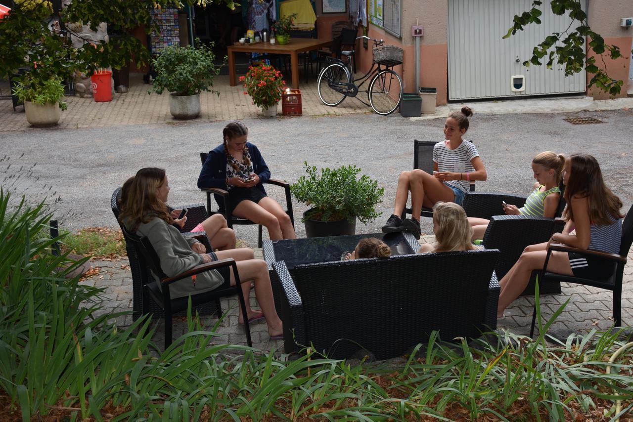 Camping Le Ventadour Meyras Buitenkant foto