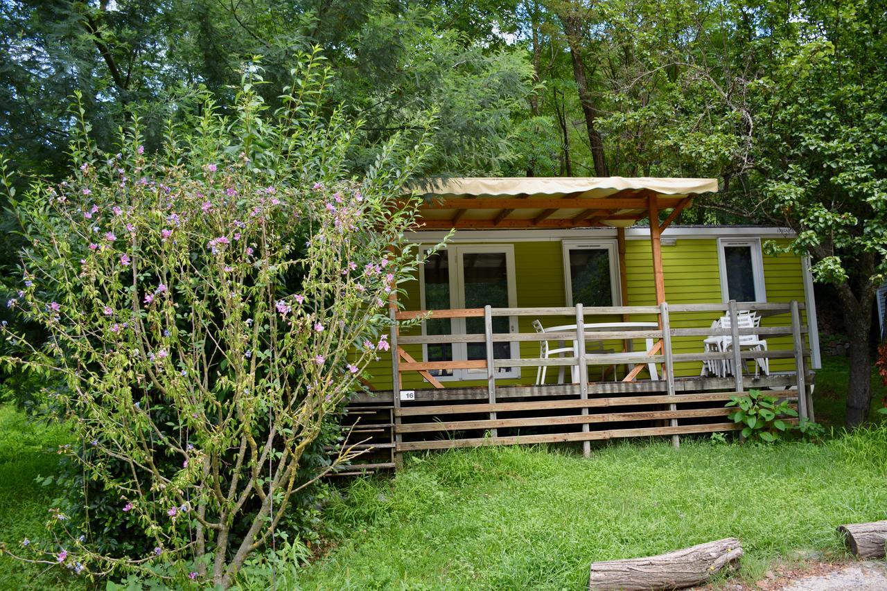 Camping Le Ventadour Meyras Buitenkant foto