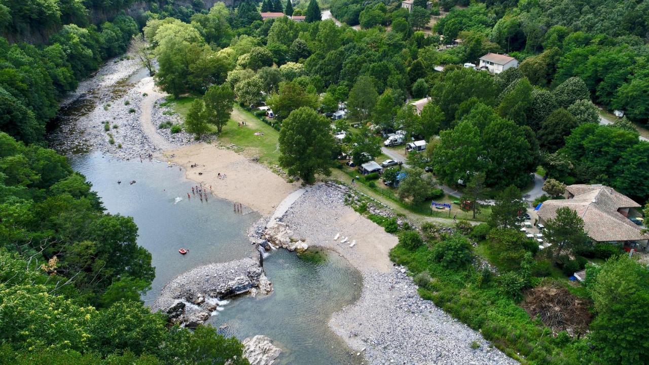 Camping Le Ventadour Meyras Buitenkant foto